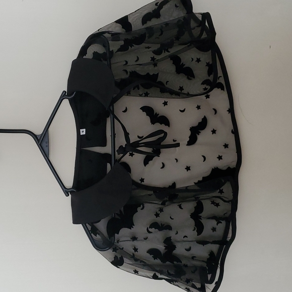 Unique Vintage Accessories - Unique vintage bat capelet